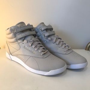 Reebok Womens Classic Freestyle Hi Sneaker